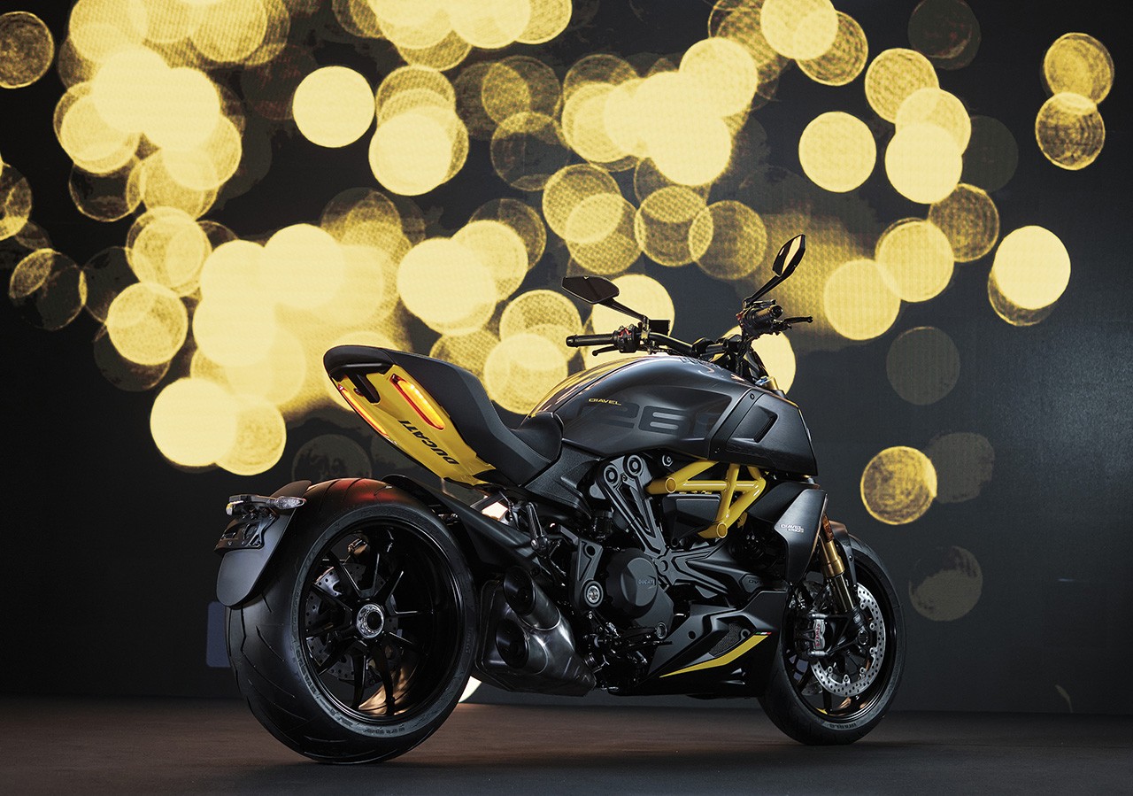 Ducati Diavel 1260 S "Black and Steel"