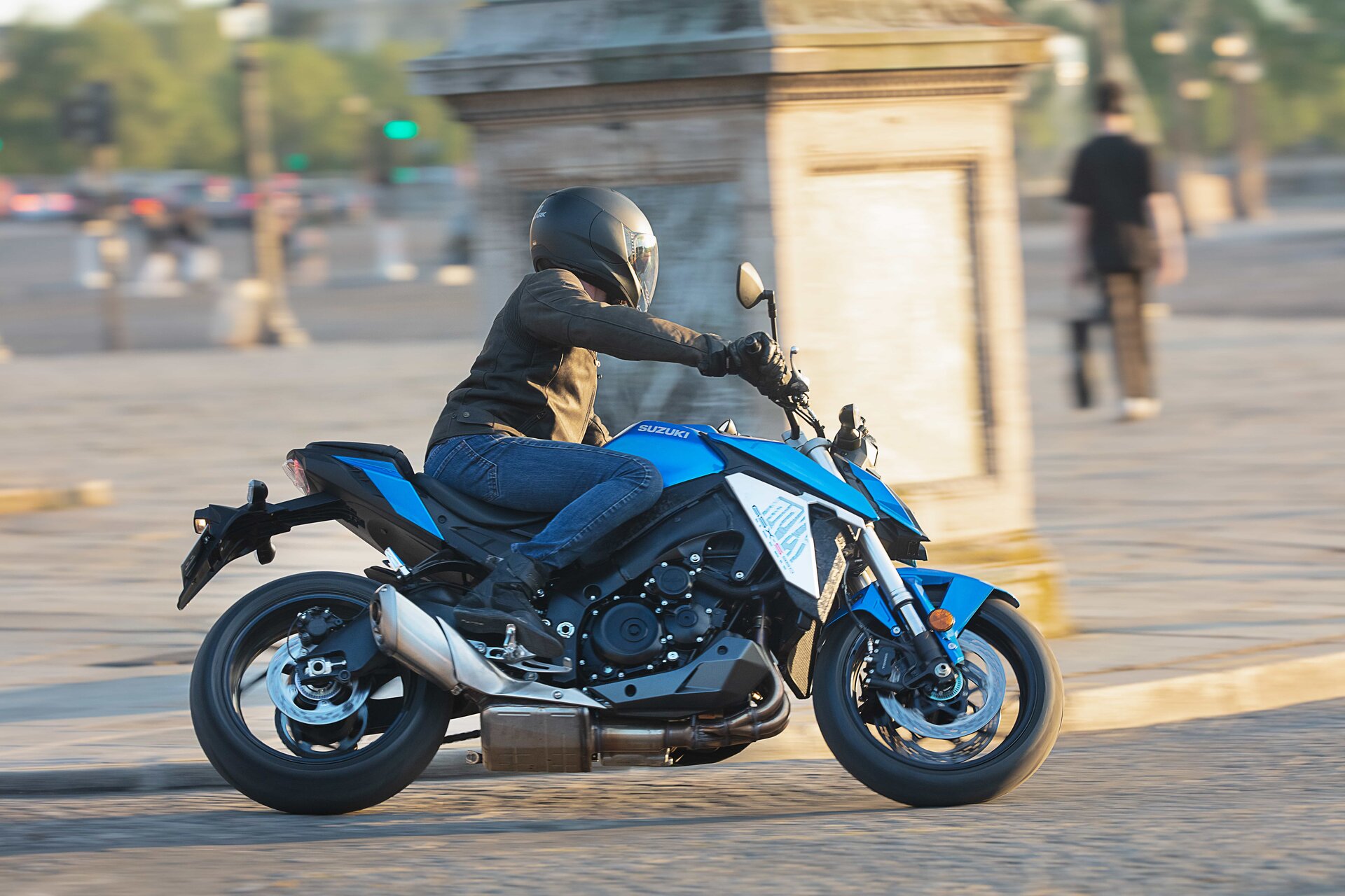 Suzuki svela la nuova GSX-S950, la streetfighter per i neopatentati