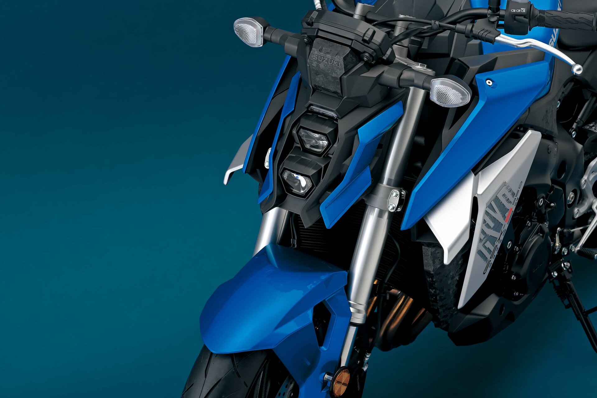 Suzuki svela la nuova GSX-S950, la streetfighter per i neopatentati