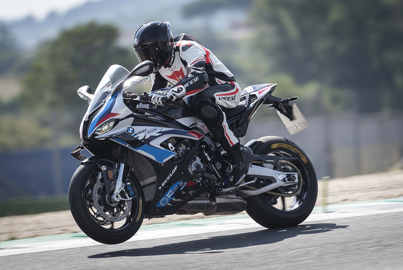 BMW M 1000 RR, le foto della prova
