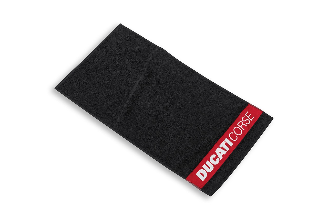 Ducati collezione abbigliamento Beach 2021