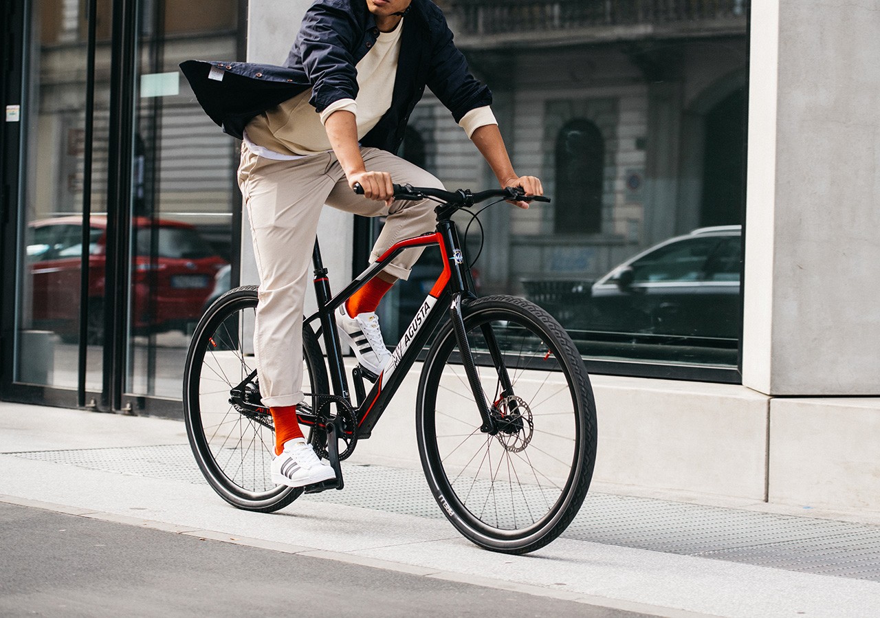 MV Agusta AMO, la nuova gamma di e-bike