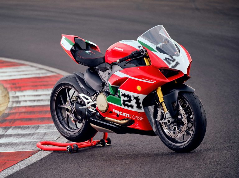 Ducati Panigale V2 Bayliss 1st Championship 20th Anniversary