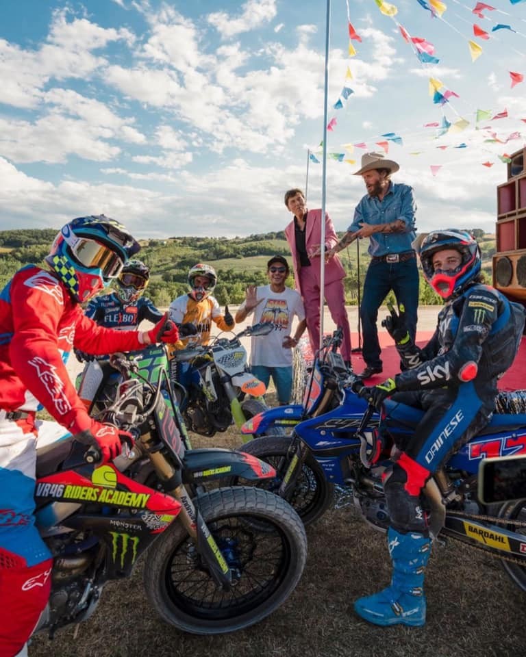 Gianni Morandi e Lorenzo Jovanotti al Ranch di Valentino Rossi