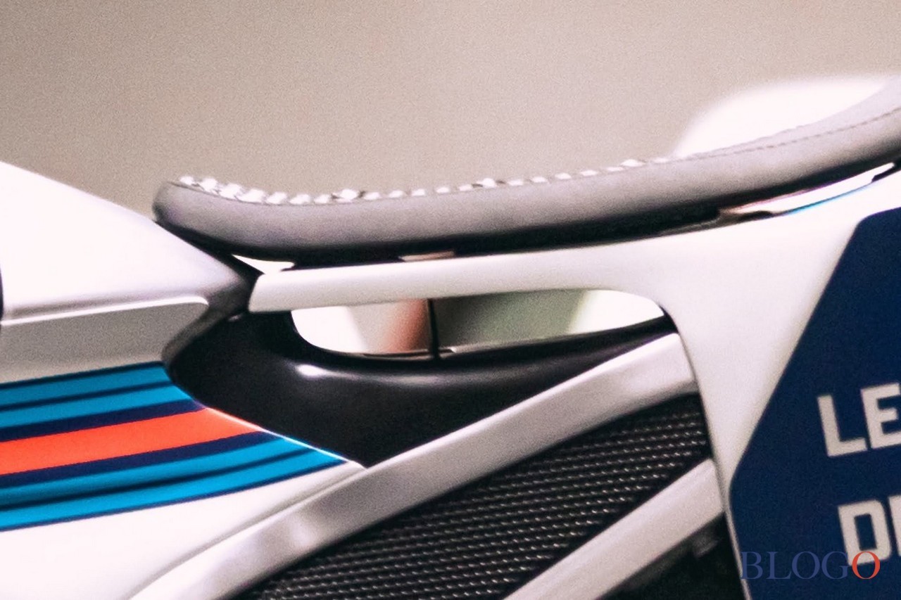 Aprilia Tuono V4 "Pikes Peak Le Mans" by Le Week-End De Course