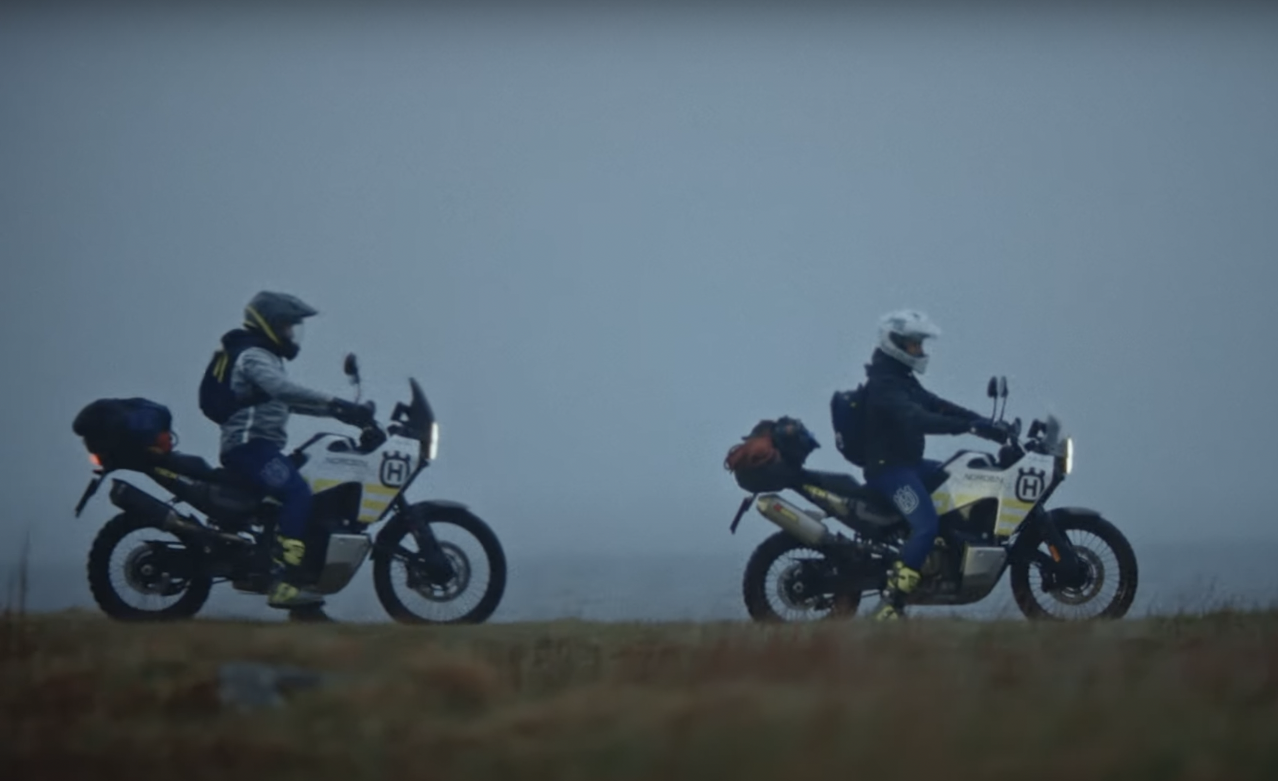 Husqvarna Norden 901: in Islanda con Mike Horn e Cyril Despres