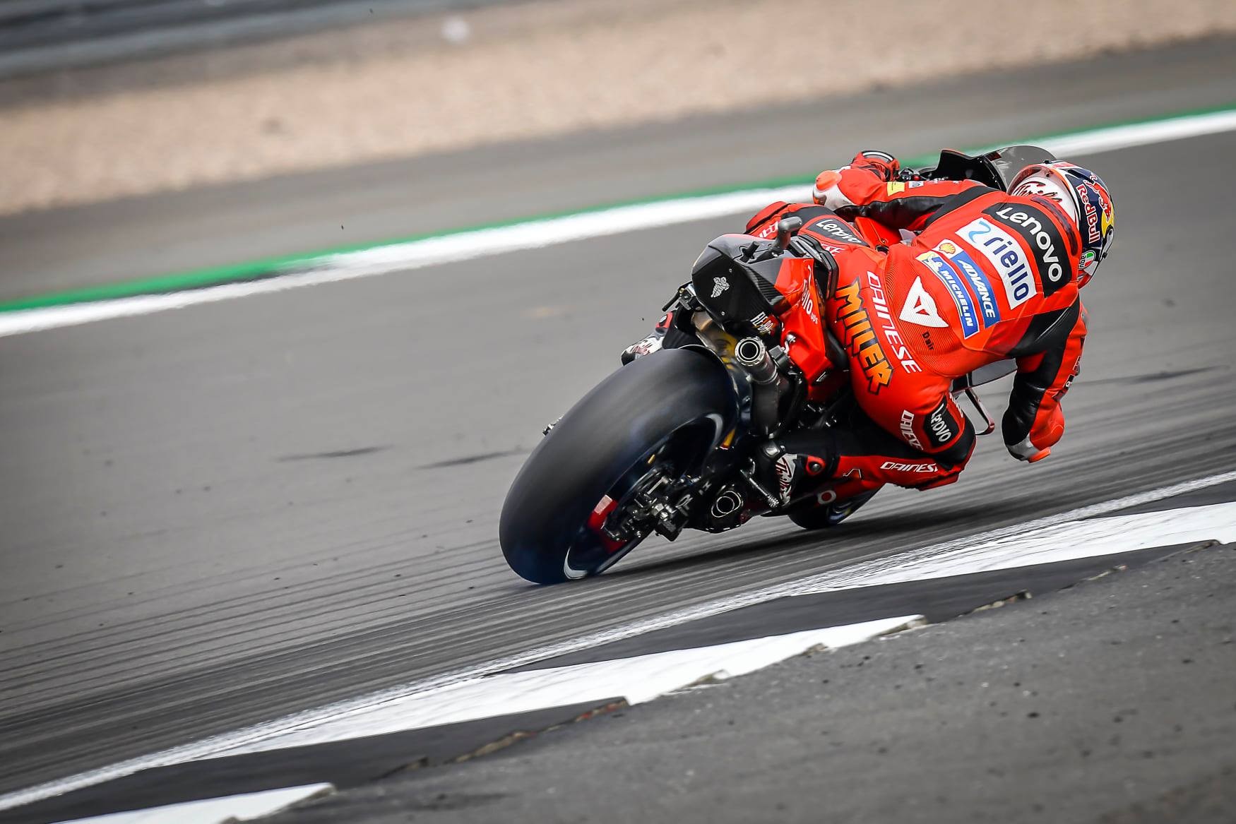 MotoGP, Silverstone: vince Quartararo. Le foto