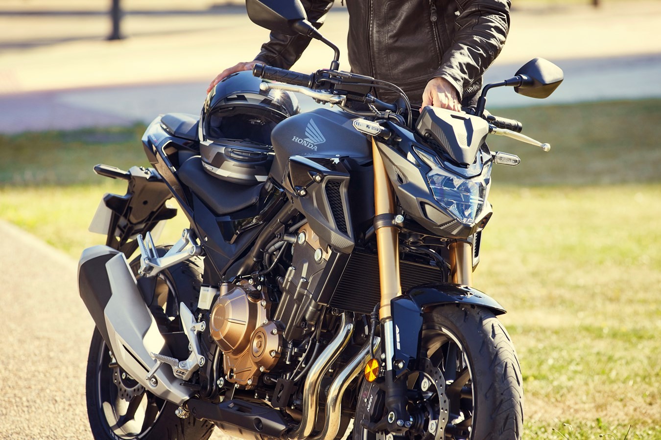 Honda CB500F, CB500R e CB500X 2022: le foto