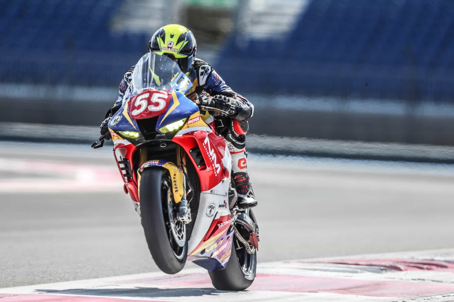 Endurance World Championship: Dunlop protagonista nel leggendario Bol D'Or