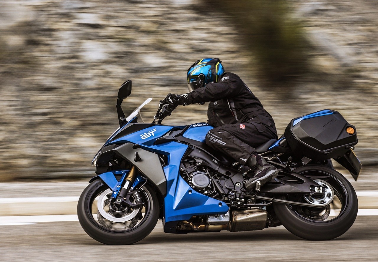 Suzuki GSX-S1000GT, le foto