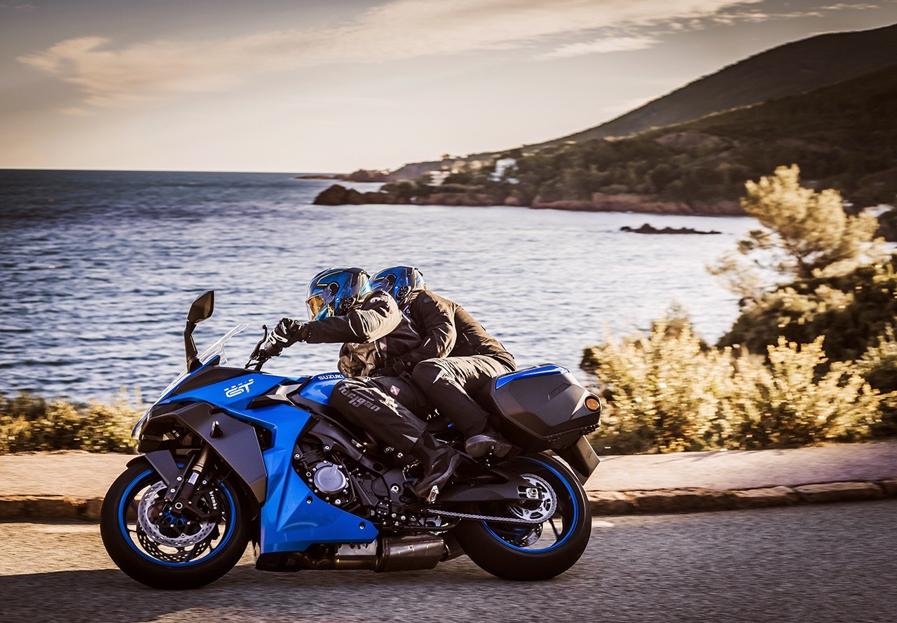 Suzuki GSX-S1000GT, le foto