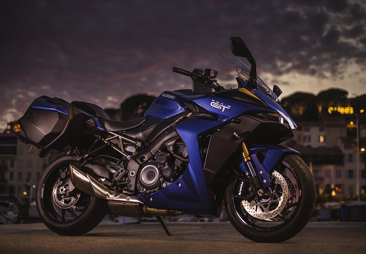 Suzuki GSX-S1000GT, le foto
