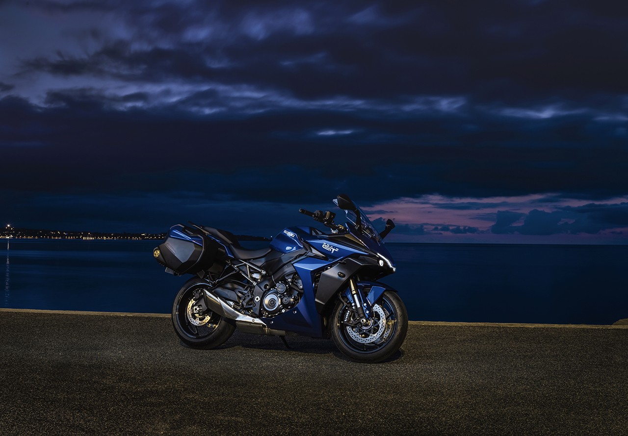 Suzuki GSX-S1000GT, le foto