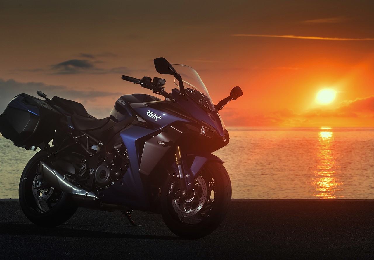 Suzuki GSX-S1000GT, le foto