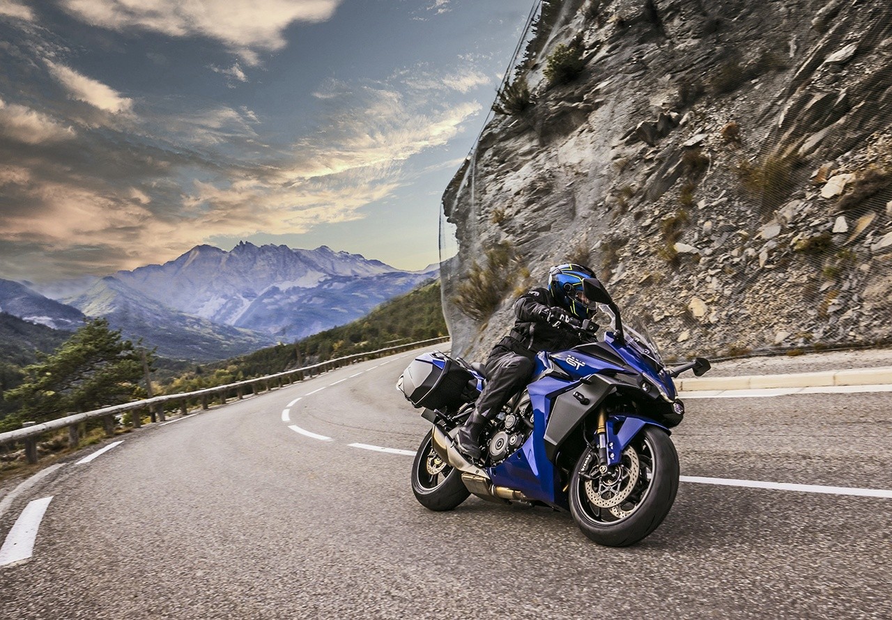 Suzuki GSX-S1000GT, le foto