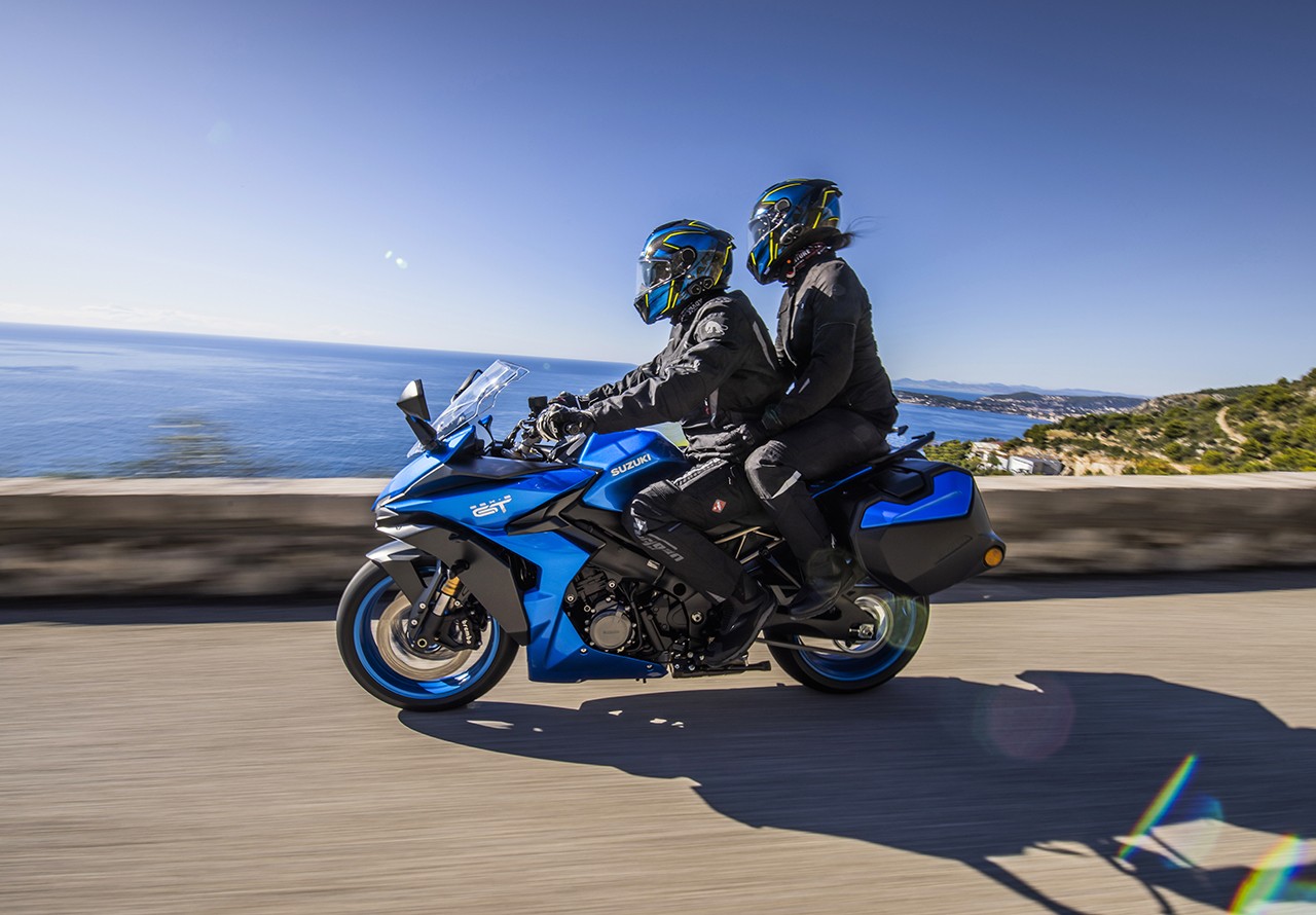 Suzuki GSX-S1000GT, le foto