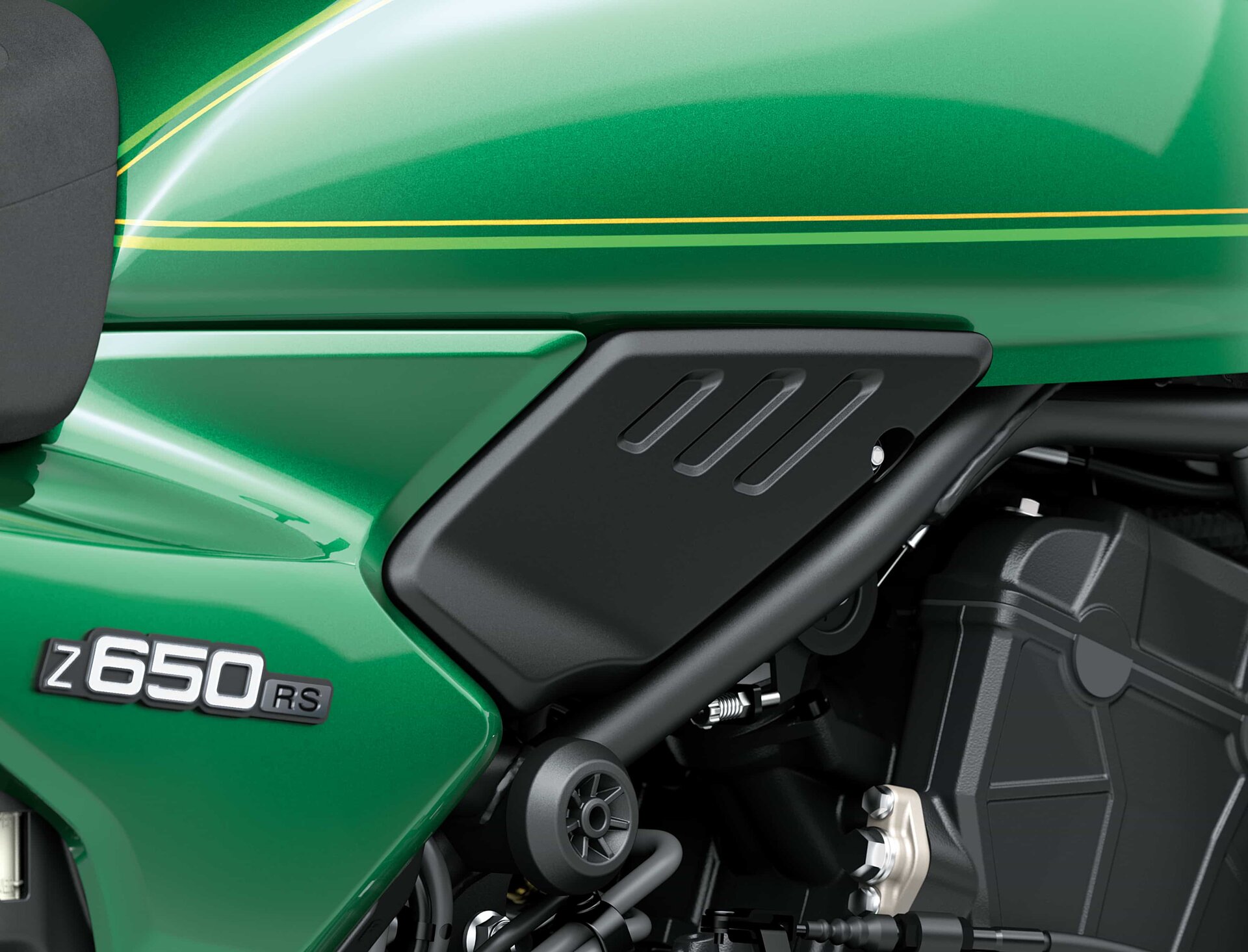 Kawasaki Z650 RS: le foto