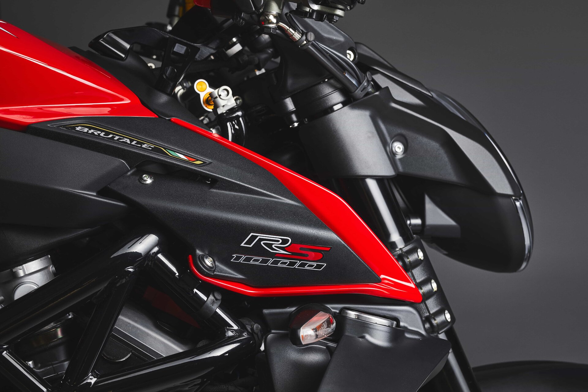 MV Agusta Brutale 1000 RS: le foto