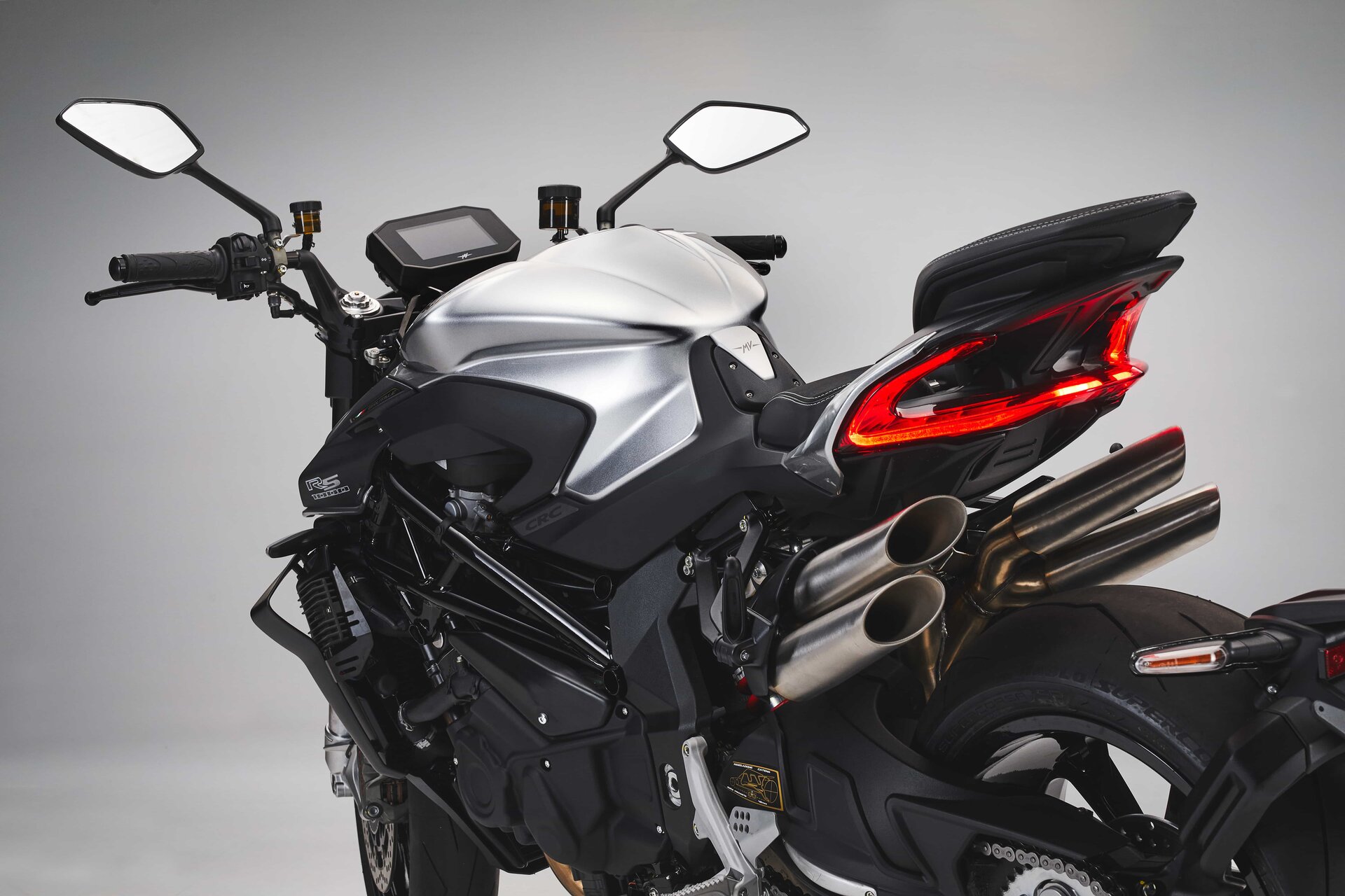 MV Agusta Brutale 1000 RS: le foto