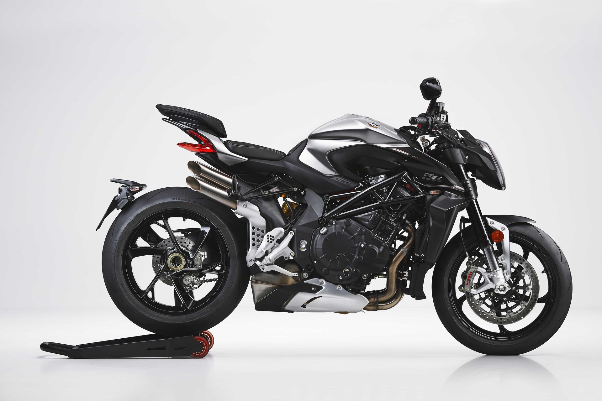 MV Agusta Brutale 1000 RS: le foto