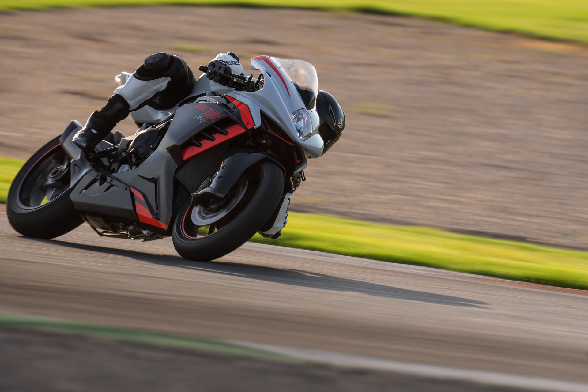 MV Agusta F3 RR: le foto