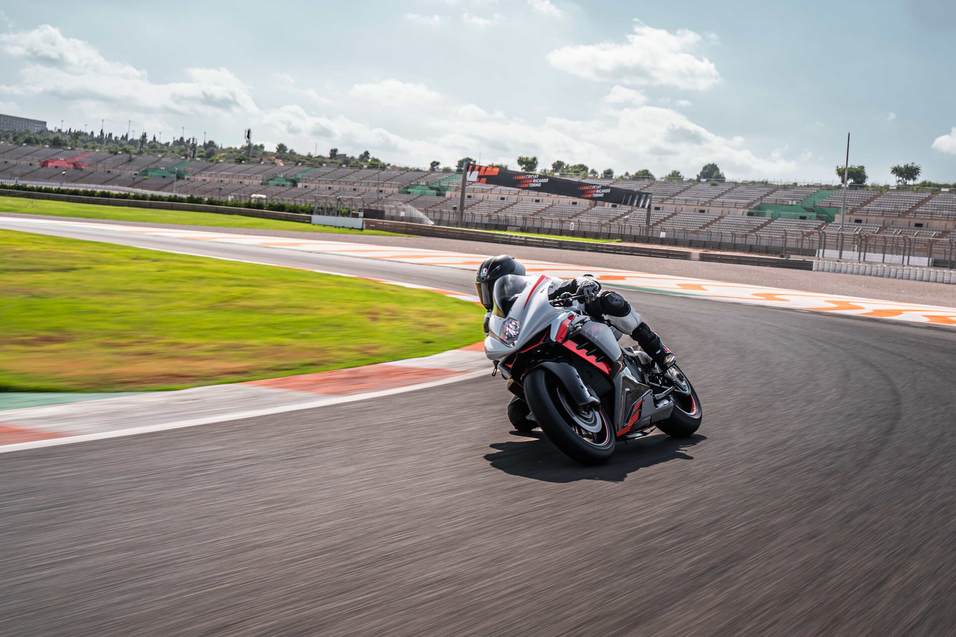 MV Agusta F3 RR: le foto