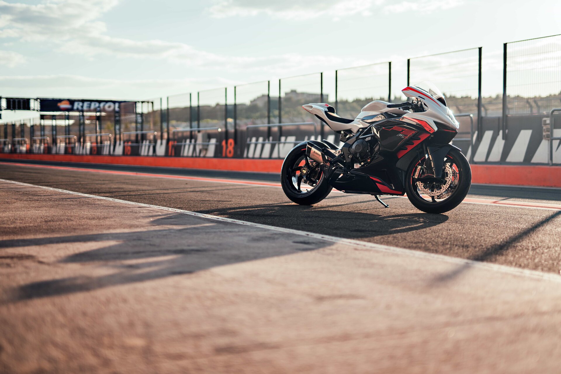 MV Agusta F3 RR: le foto