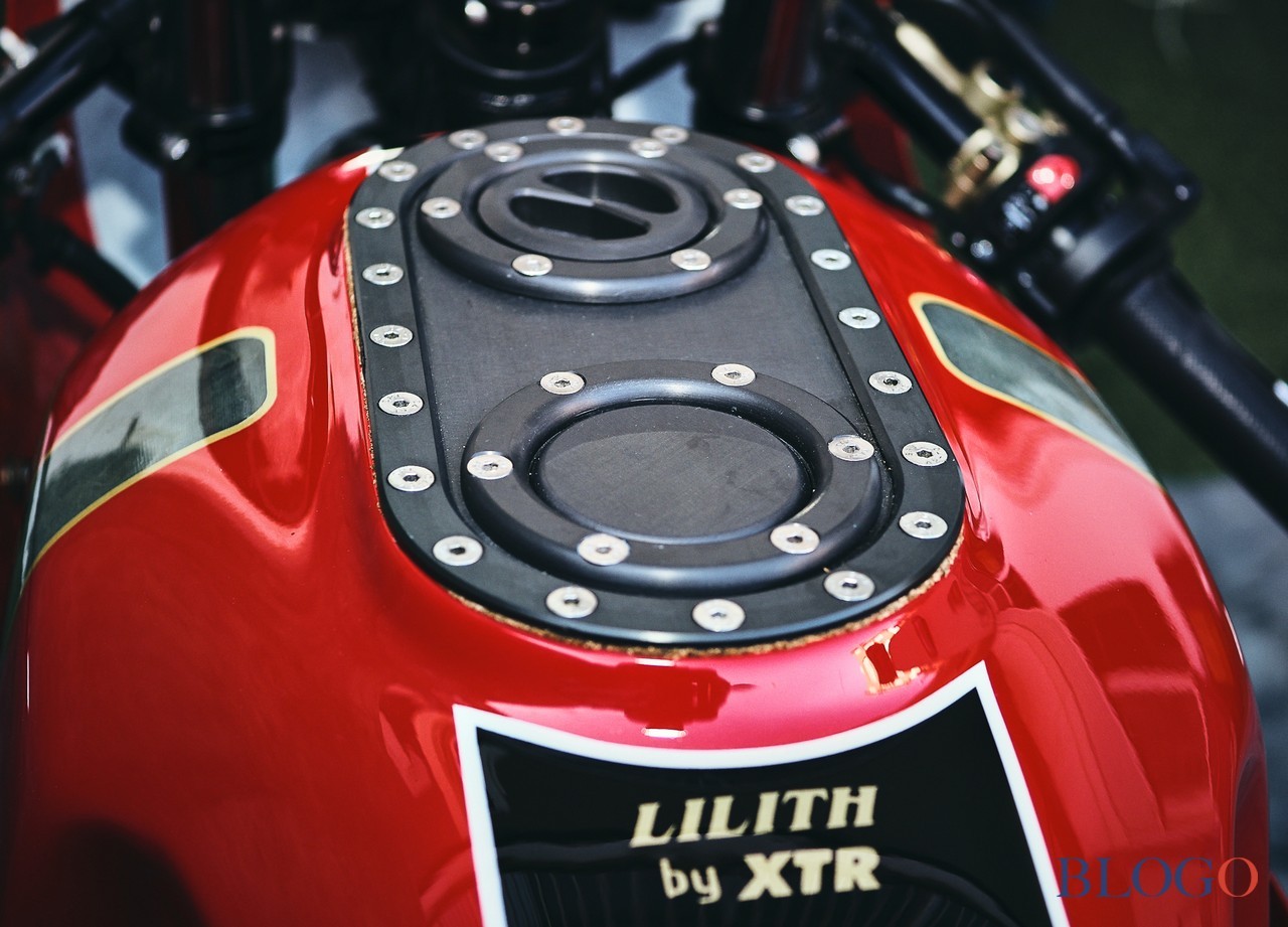 Royal Enfield Continental GT 650 "Lilith" by XTR Pepo