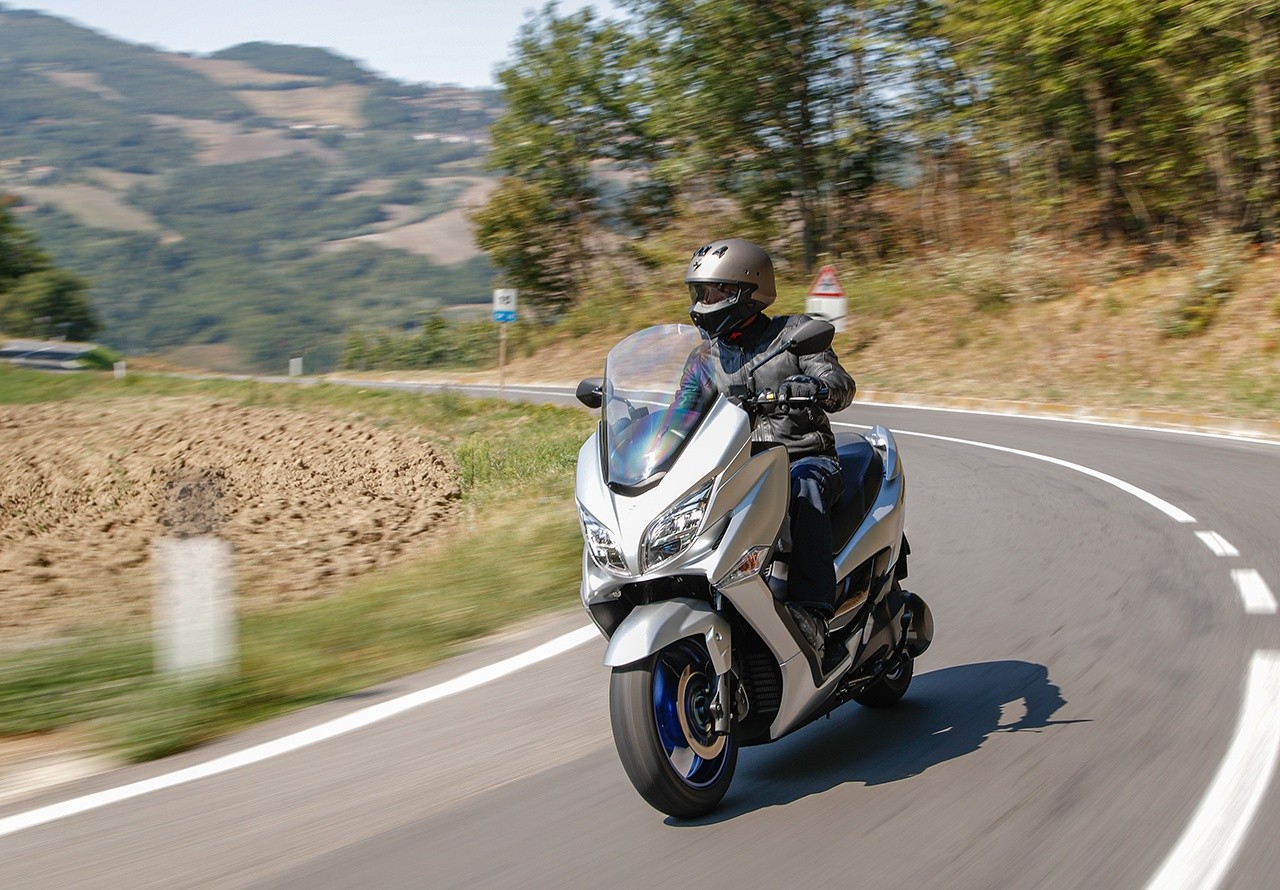 Suzuki Burgman 400 2022, le foto della prova