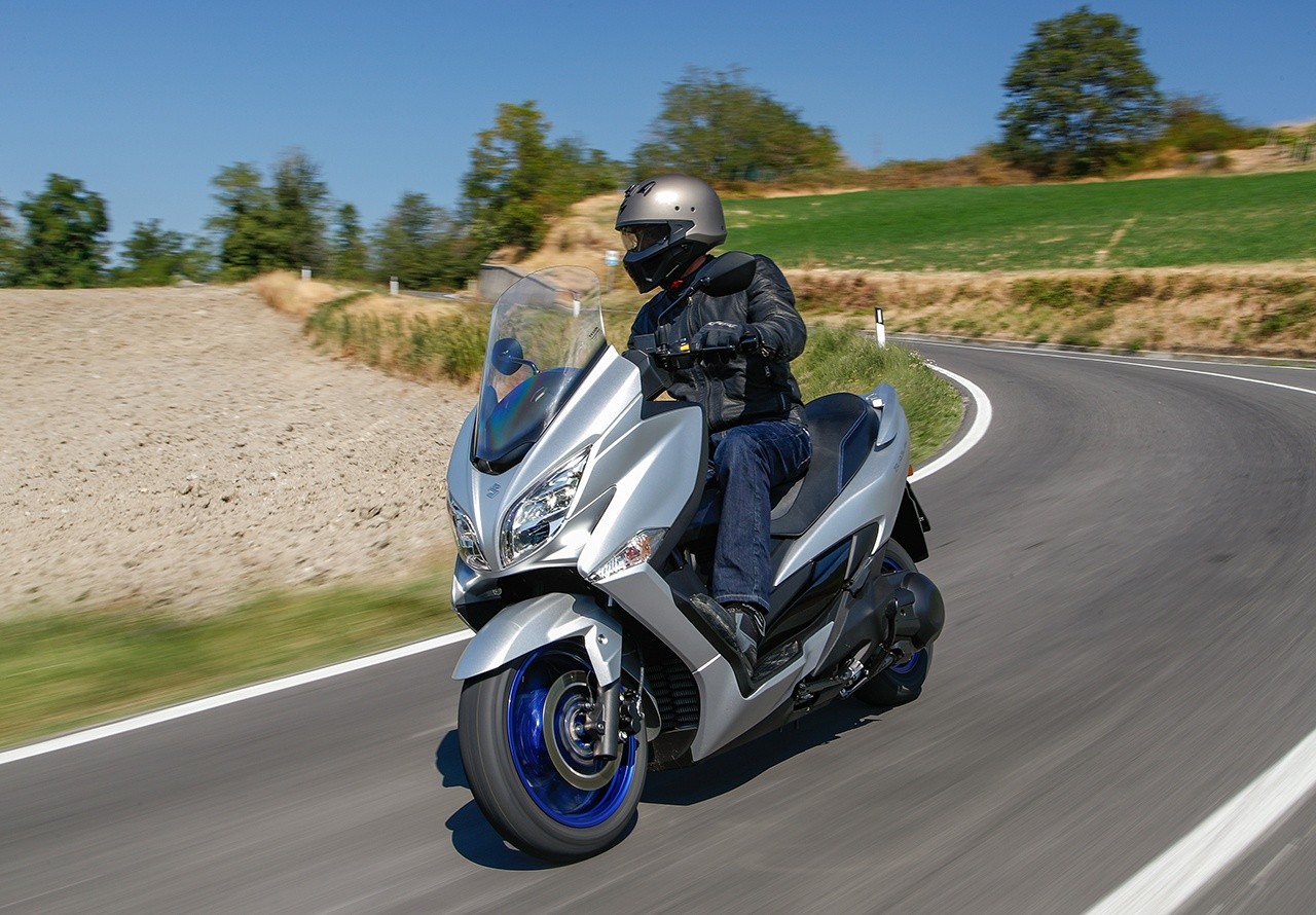 Suzuki Burgman 400 2022, le foto della prova