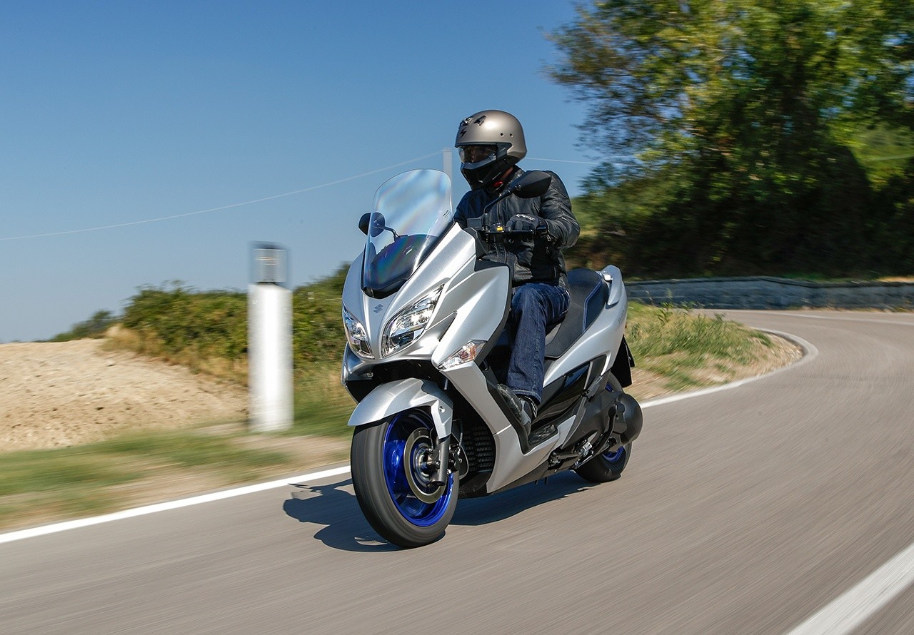 Suzuki Burgman 400 2022, le foto della prova