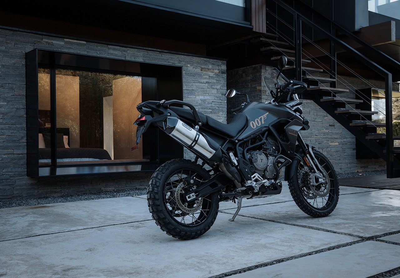 Triumph Tiger 900 Bond Edition