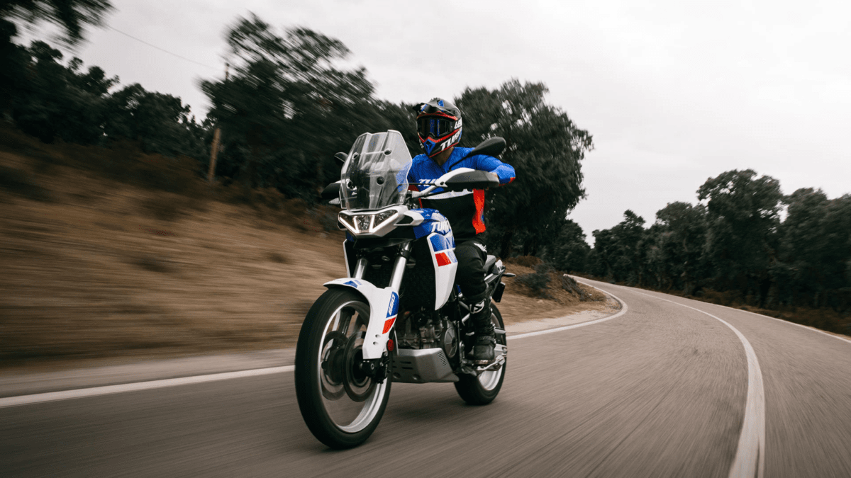 Aprilia Tuareg 660: le foto