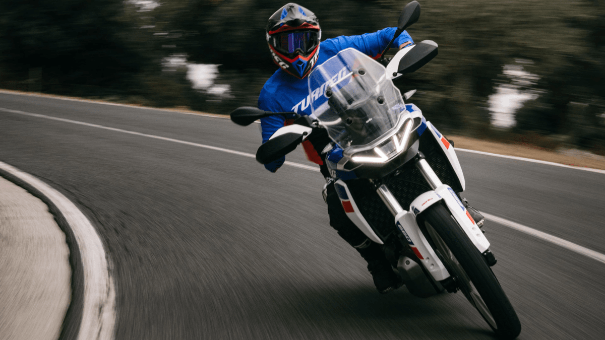 Aprilia Tuareg 660: le foto