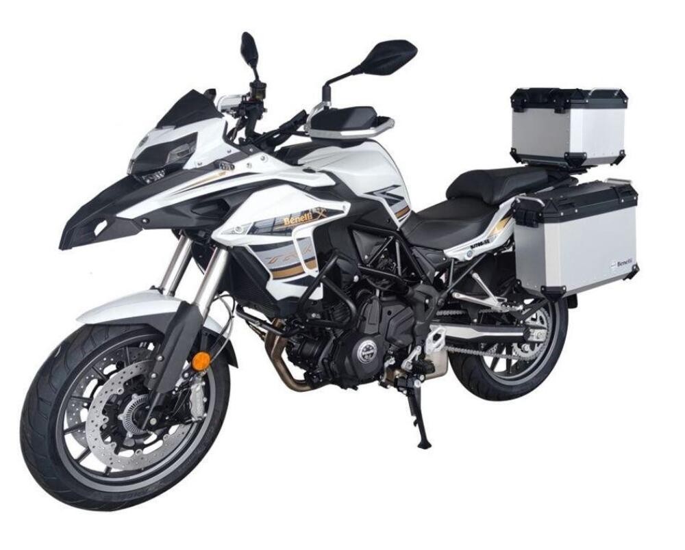 Benelli TRK 700