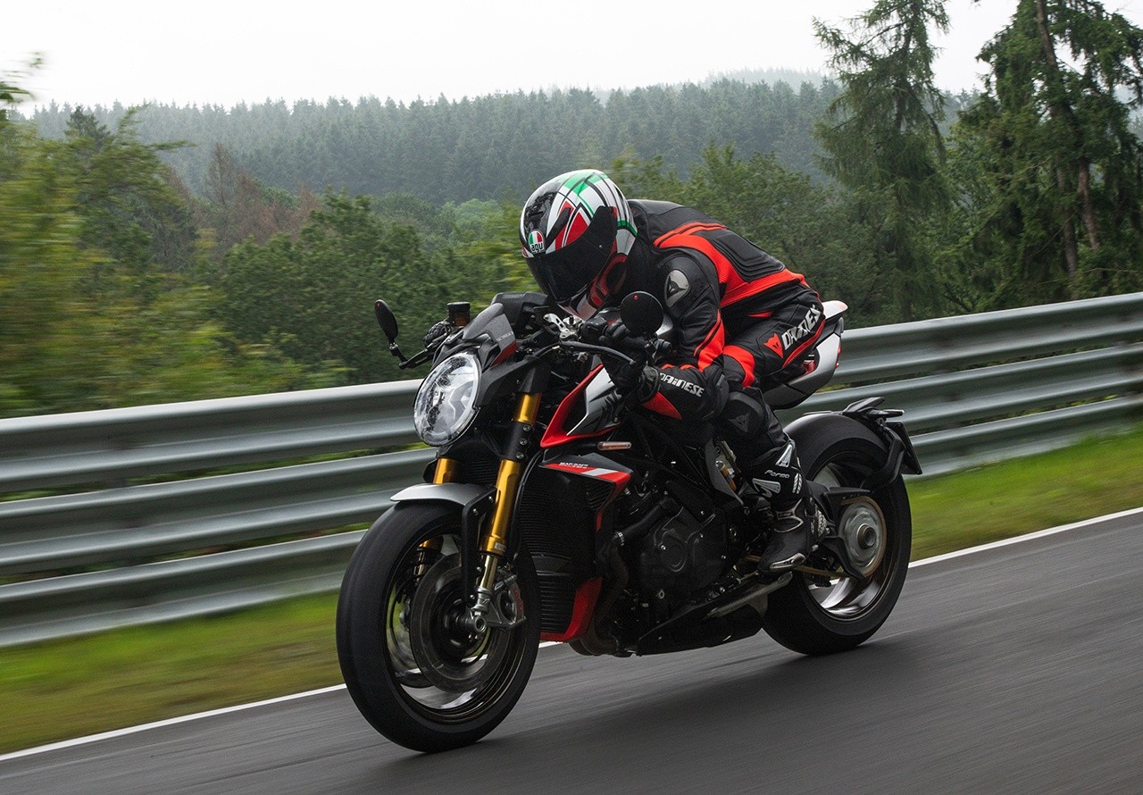 MV Agusta Brutale 1000 Nurburgring: le foto