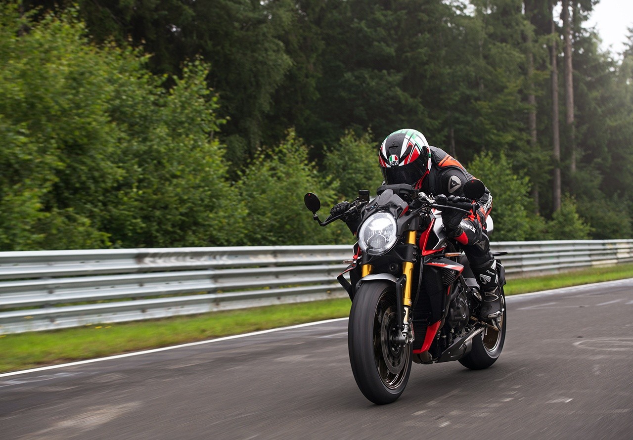 MV Agusta Brutale 1000 Nurburgring: le foto