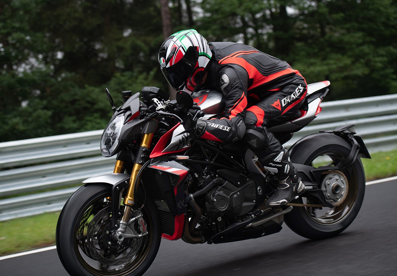MV Agusta Brutale 1000 Nurburgring: le foto