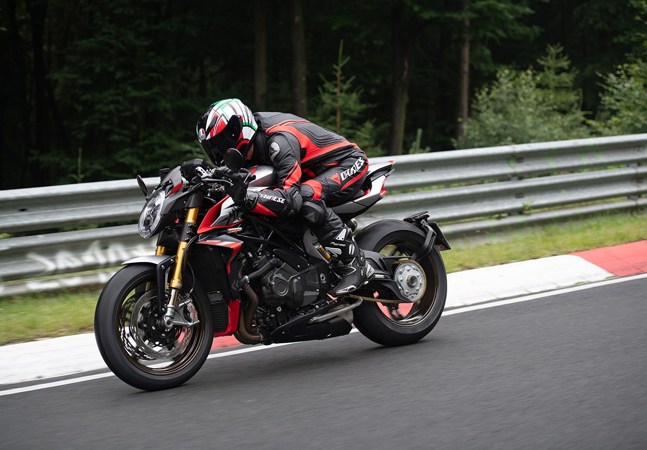 MV Agusta Brutale 1000 Nurburgring: le foto