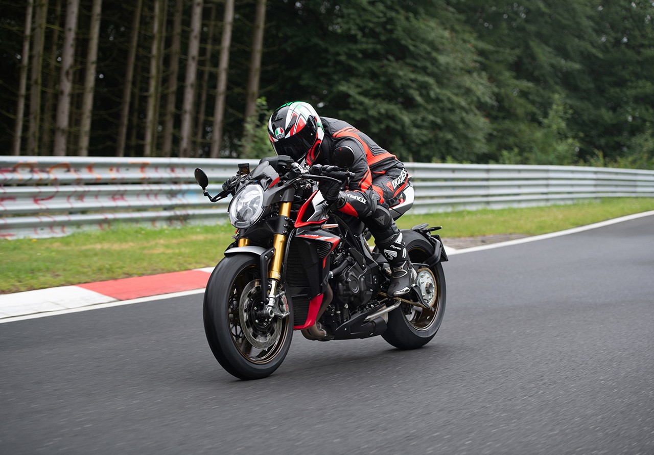 MV Agusta Brutale 1000 Nurburgring: le foto