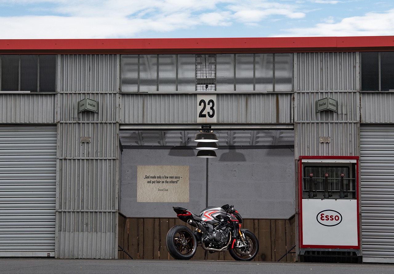 MV Agusta Brutale 1000 Nurburgring: le foto