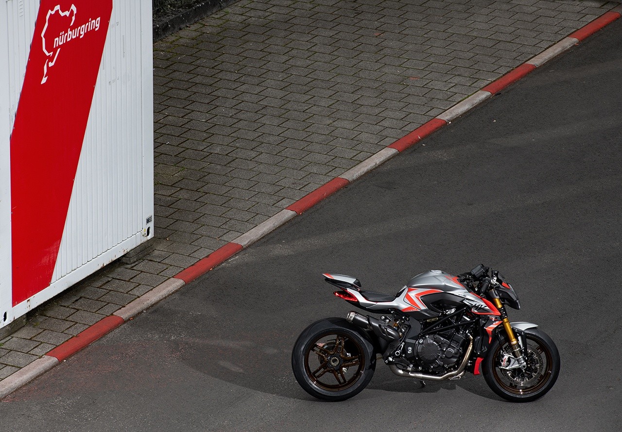MV Agusta Brutale 1000 Nurburgring: le foto