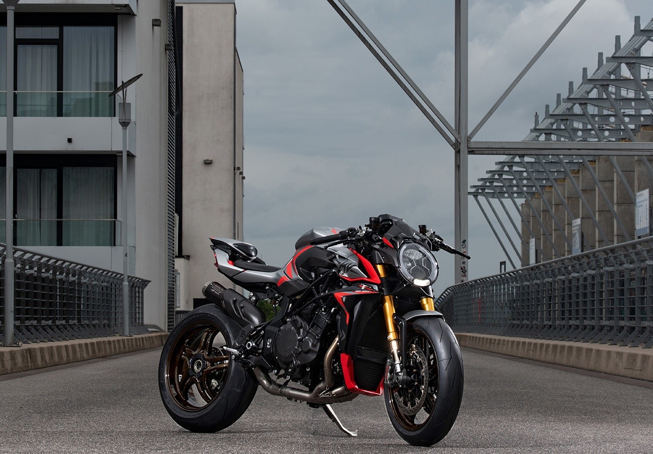 MV Agusta Brutale 1000 Nurburgring: le foto