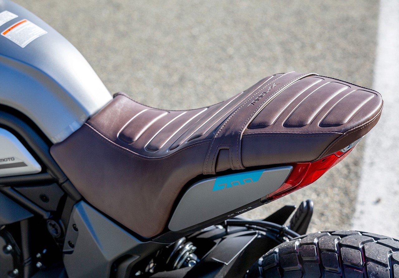 CF-MOTO 700CL-X, le foto della prova