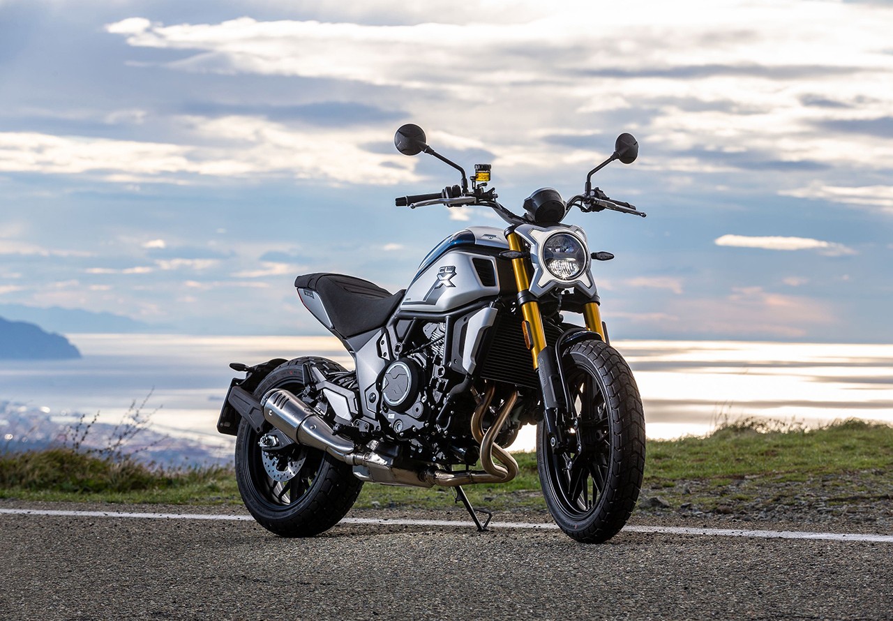 CF-MOTO 700CL-X, le foto della prova