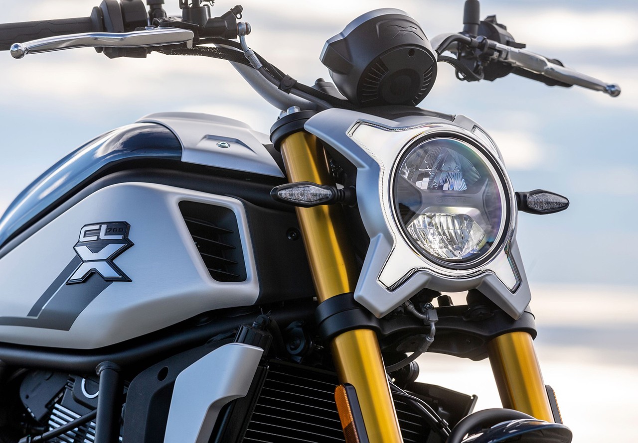 CF-MOTO 700CL-X, le foto della prova