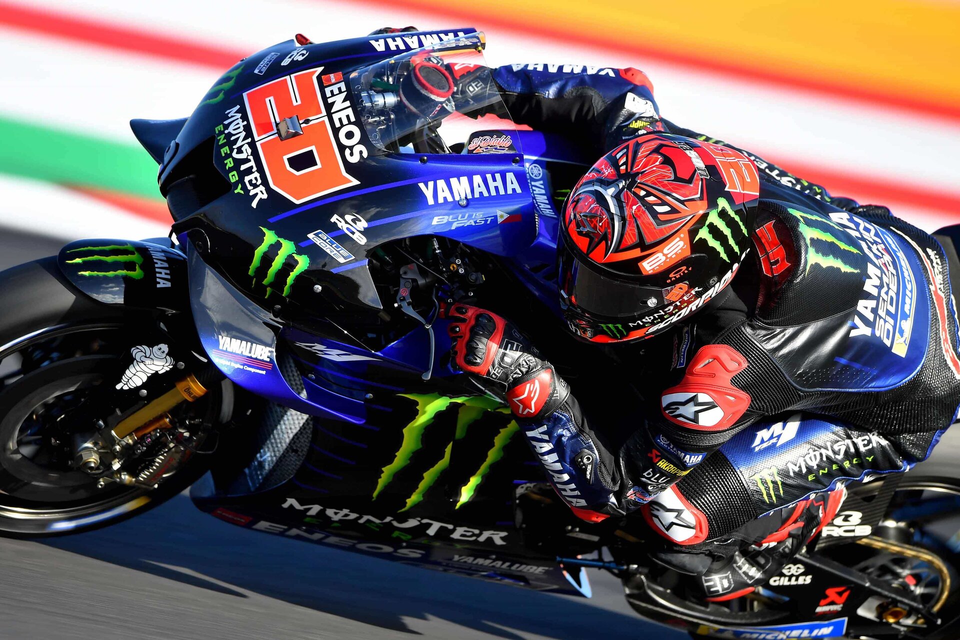 Scorpion Exo R1 Air Fabio Monster Replica, il casco del Campione del Mondo di MotoGP