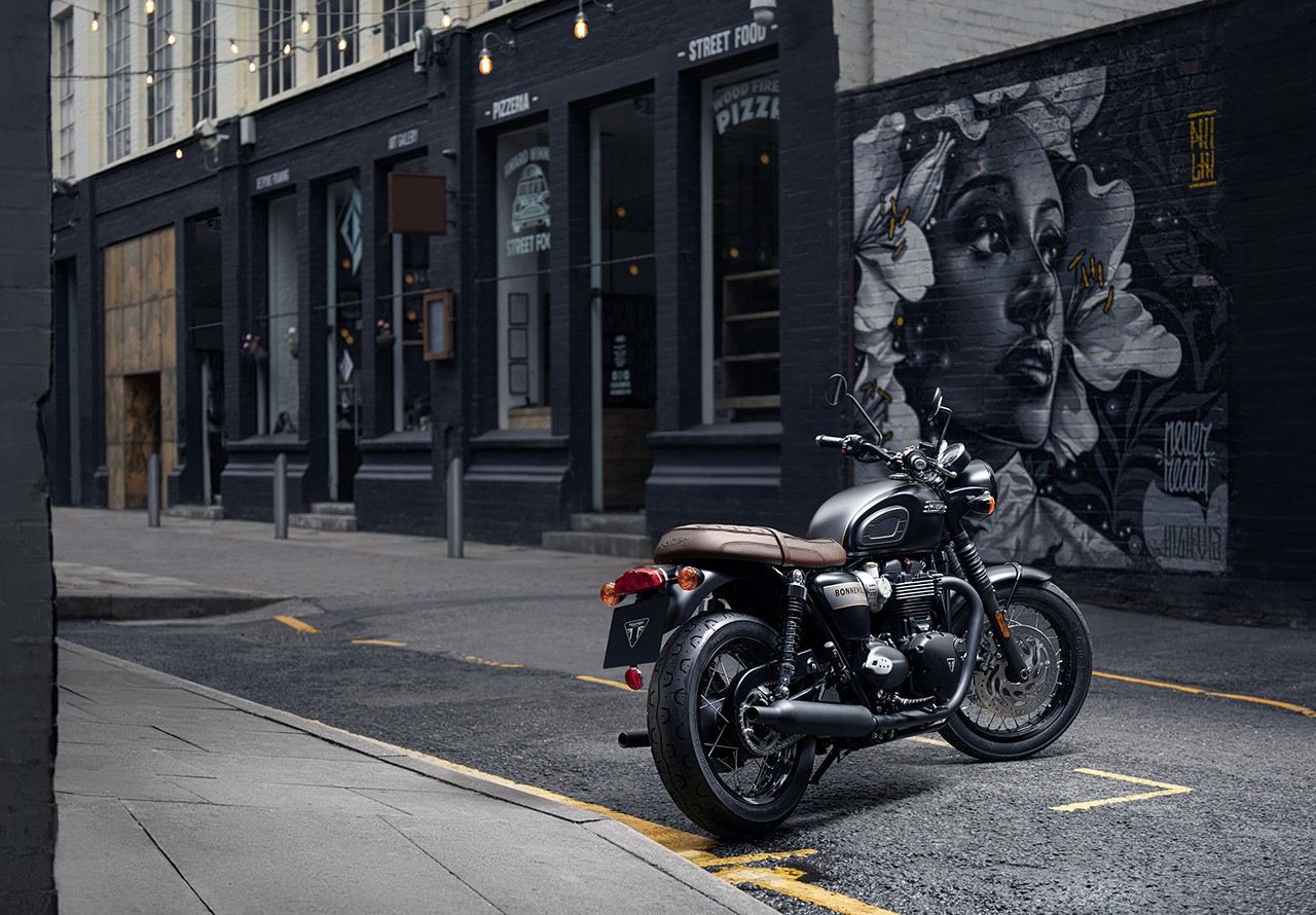 Triumph Gold Line Edition 2022