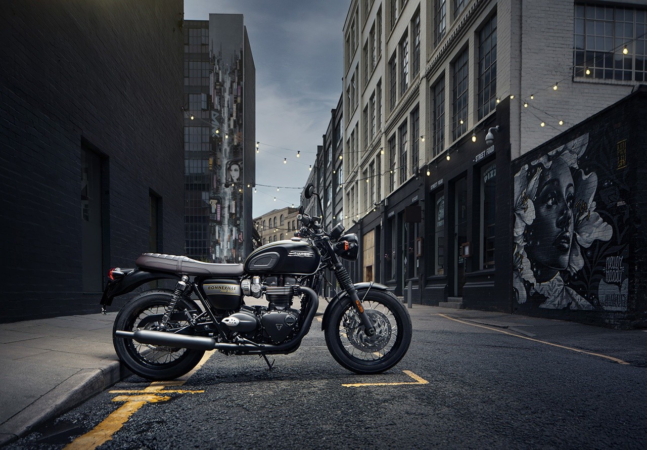 Triumph Gold Line Edition 2022