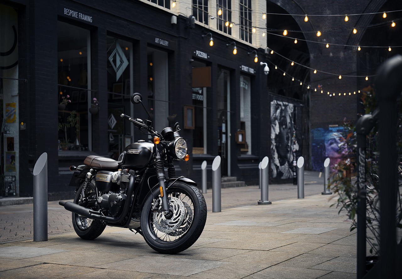 Triumph Gold Line Edition 2022